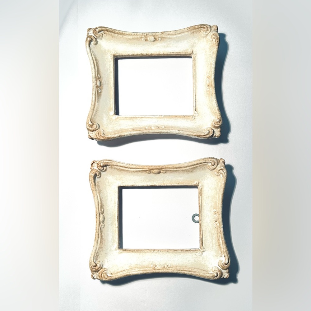Vintage Victorian Cream Distressed Picture Frame Set